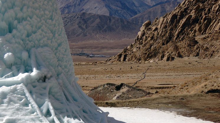 Konstgjorda glaciärer ska lösa vattenbrist i norra Indien och är ett samarbete mellan forskare i Indien och Luleå tekniska universitet.