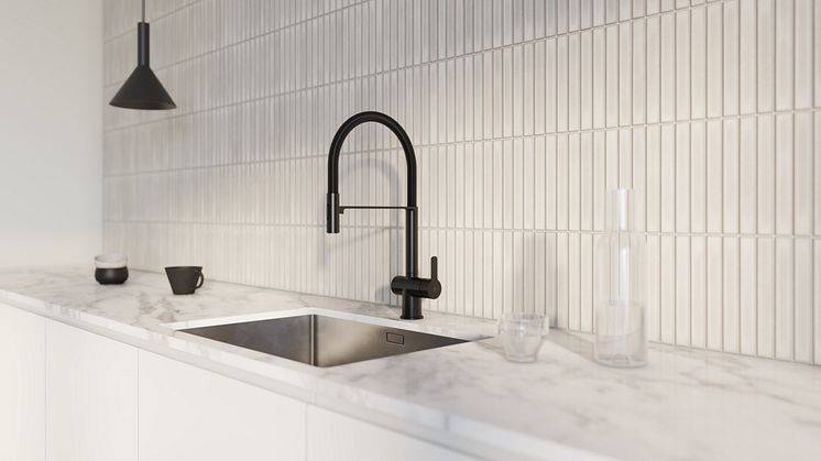 Gustavsberg_Estetic_Kitchen_Mixer_Pull-off_MattBlack