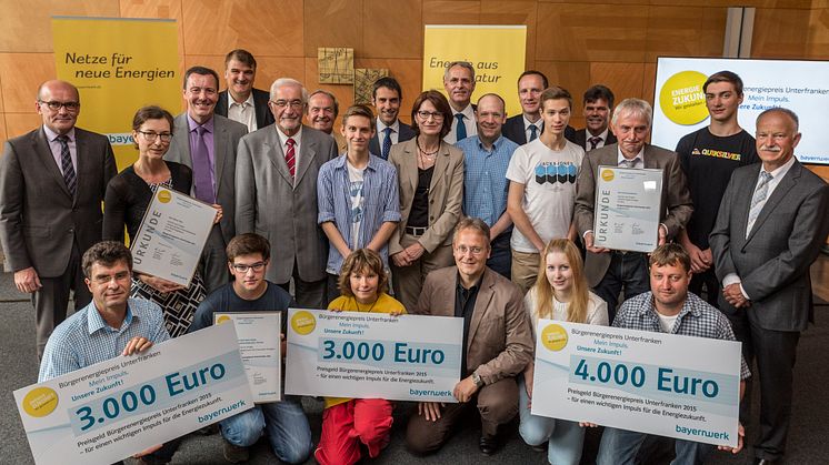 Presseinformation: Bürgerenergiepreis Unterfranken 2015 verliehen - Bayernwerk und Regierung von Unterfranken würdigen gesellschaftliche Impulse für die Energiezukunft