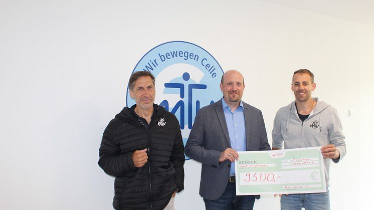 Veolia_MTV Eintracht_Scheckübergabe