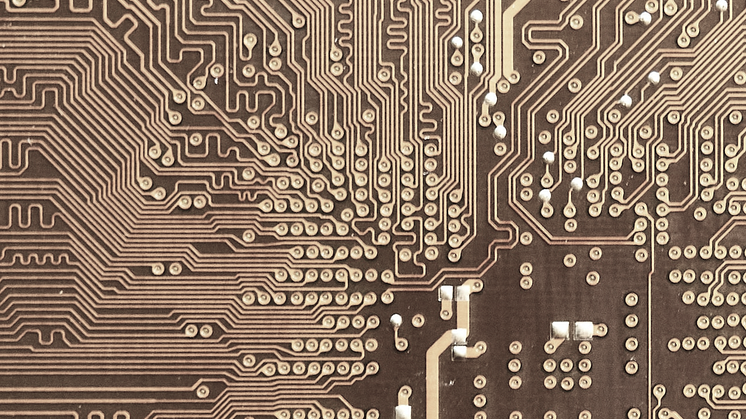 qamcomgroup-smoltek_cover-image