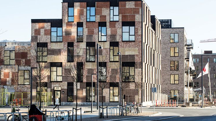Ressourcerækkerne i Ørestad Syd er opført af. bl.a. upcyclede mursten fra Carlsberg