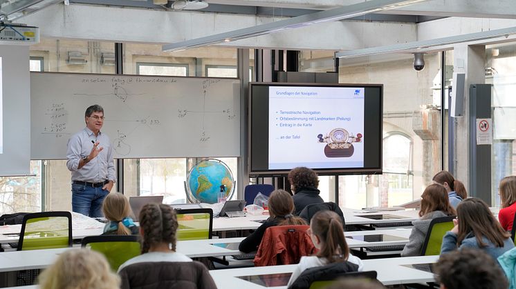 Am 28. Januar 2025 können Schüler*innen ab Klasse 11 an der TH Wildau spannende Workshops wählen und in die Welt der Informatik eintauchen. (Bild: Mike Lange / TH Wildau)