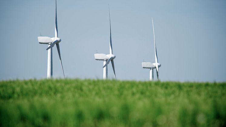 Det nye globale aksjefondet utelukker hele olje- og gass-sektoren, i tillegg til en rekke selskaper i andre sektorer som slipper ut mye CO2. Disse pengene investerer vi i de mest bærekraftige selskapene. Foto: Colourbox.  