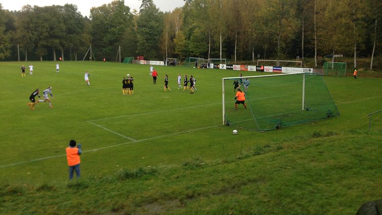 Här, första målet i matchen på fast situation (frispark) för Älvsborgs FF.