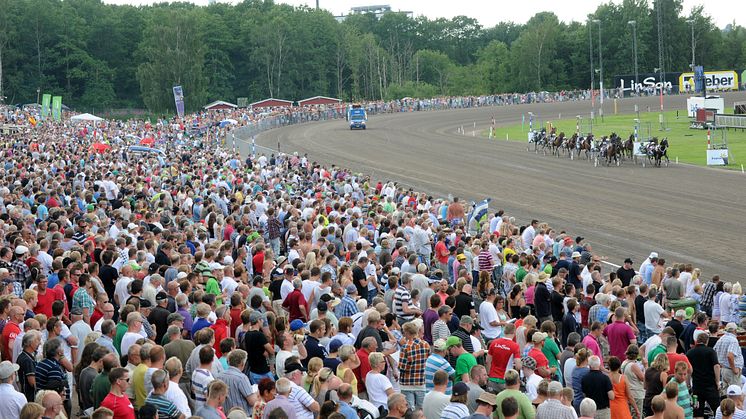 Sommartravet intar Halmstad