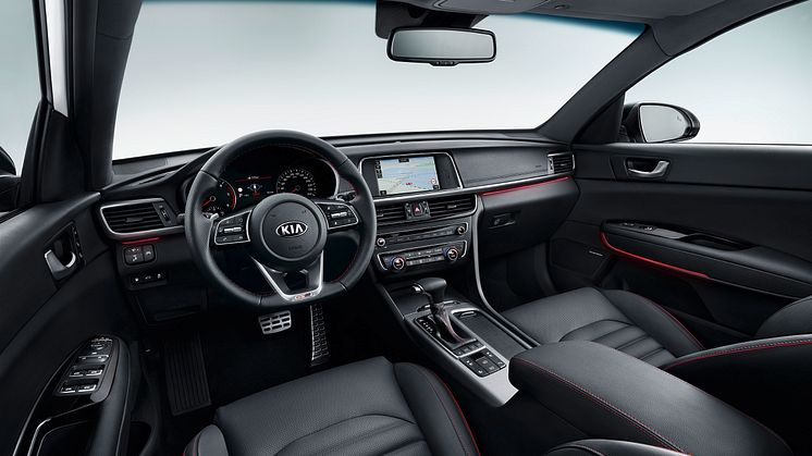 kia_optima_interior_3_4_front_RGB_72dpi