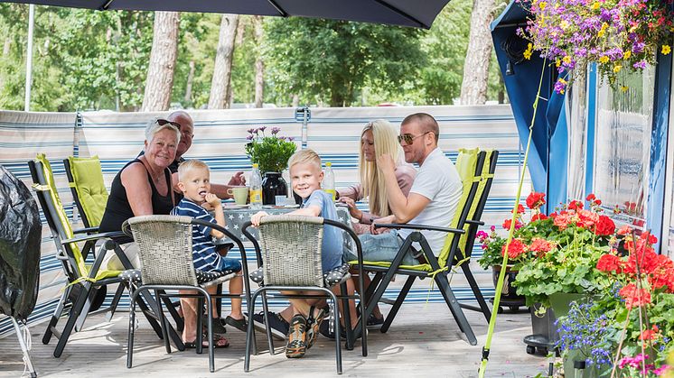 Val av campingplats och semesterplaner går i vågor beroende på vilken fas man är i livet. Säsongscampandet är som störst när barnen är små och när de har flyttat hemifrån.
