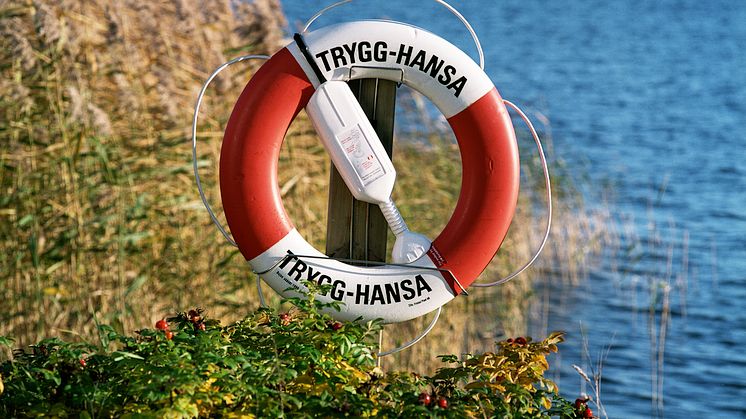 1 av 4 vet inte hur man räddar någon med en livboj