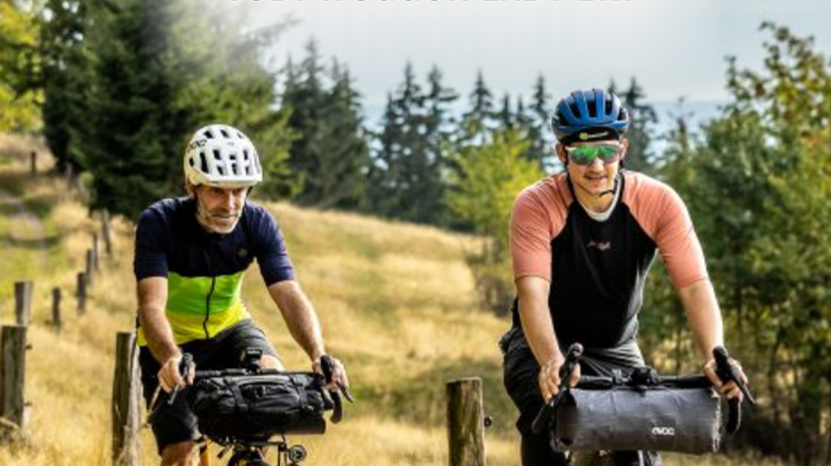 Flyer_Globetrotter Gravel Camp.pdf