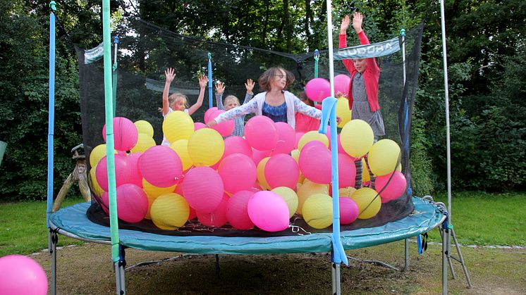 Tag der offenen Tür im Kinderhospiz: Bärenherz-Familienfest lockt mehr als 1.500 Besucher in den Kees’schen Park
