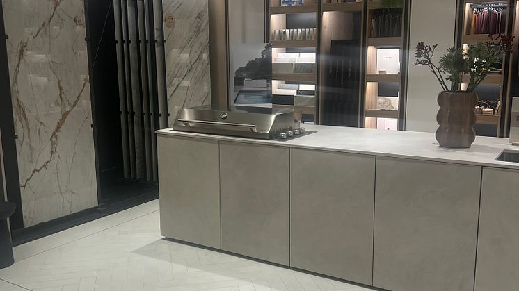 Utekök från Balingslöv AB med Dekton Albarium på Cosentino City Center