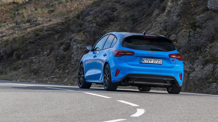 2024_FORD_FOCUS-ST_64.jpg