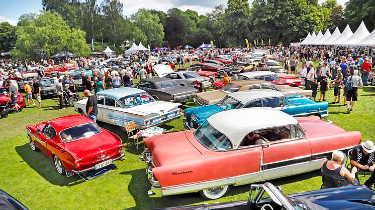 Nostalgia Festival lockar massor av motorentusiaster i klassiska fordon