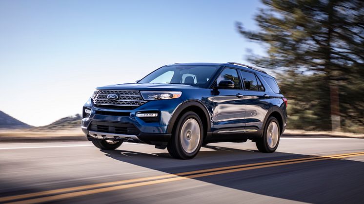 3-Ford-Explorer-Limited