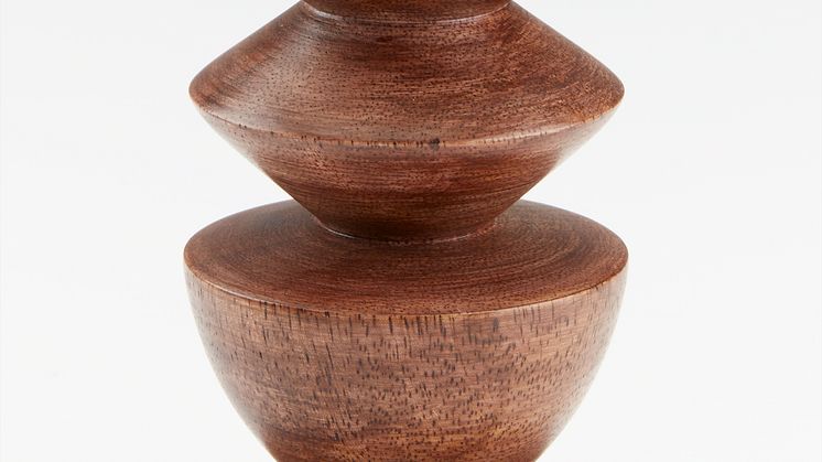 Lysestage JANUS Ø9xH14cm brun (60 DKK)