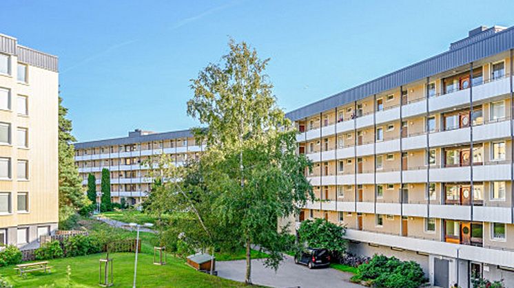 Brf Skogås 3 ligger i Huddinge kommun, söder om Stockholm.
