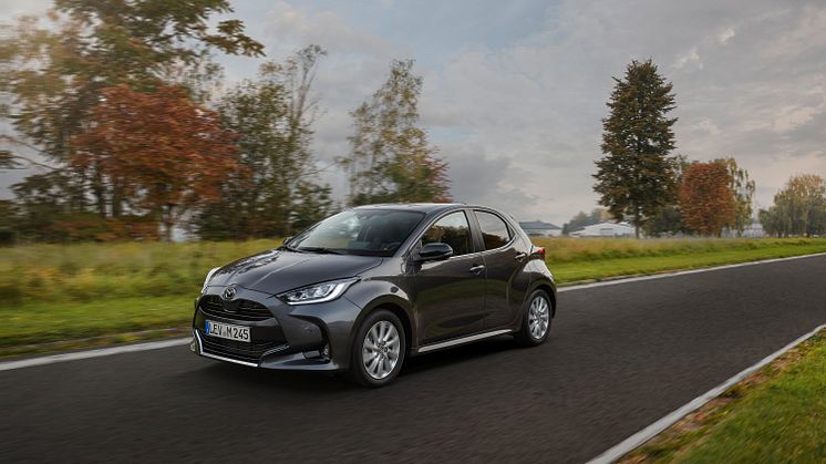 mazda2_hybrid_2022_act_1_highres