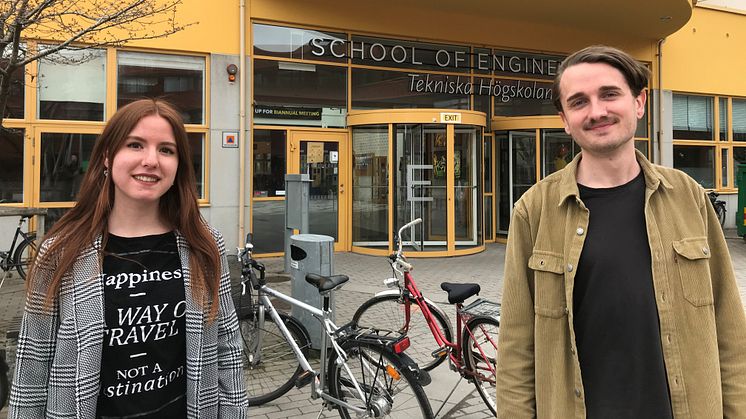 Irene Ramos Lapesa och Gustav Eriksson är två av de åtta masterstudenterna på Tekniska Högskolan vid Jönköping University som ingår i IKEA-projektet. De tycker att det har varit utmanande och berikande att jobba tillsammans med IKEA.