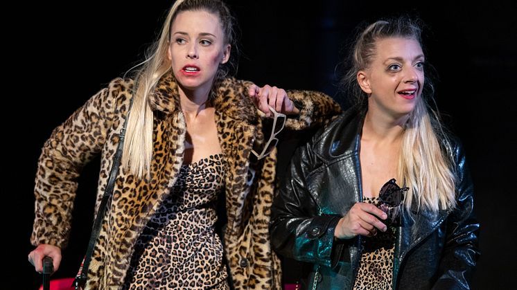Dirty Weekend / Py Huss-Wallin & Ester Uddén