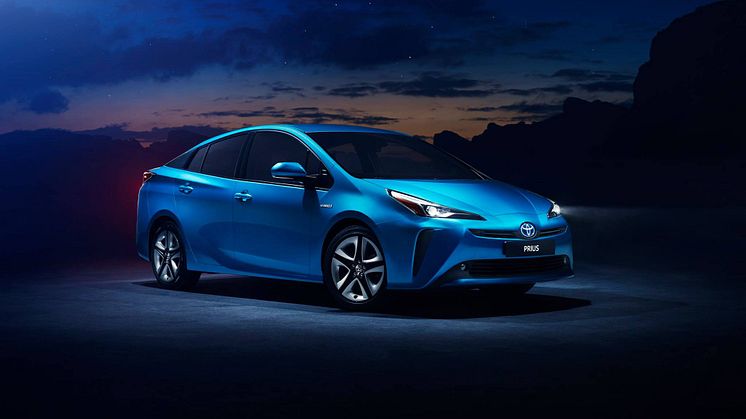 Nye Toyota Prius blir billigst med firehjulstrekk i sitt segment. Foto: Toyota