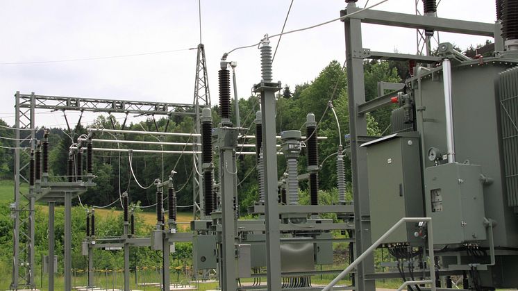 EEG-Netzausbau: 110-kV-Kabelleitung bindet Umspannwerk Hörbering an Netzinfrastruktur an