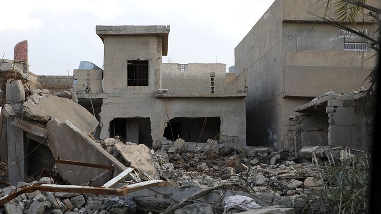 IS har fördrivits från Irak, men många lever fortfarande i internflyktingläger. För de som vågat återvända till sina hem är livet svårt. Foto: Annelie Edsmyr
