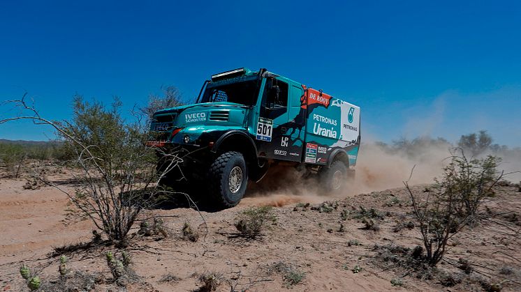 Pres release, Dakar 2016 Stage 11: Iveco and De Rooy take yet another step towards victory