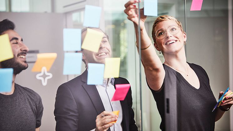 Designsprint går ut på att bilda ett gemensamt kund- och leverantörsteam som på fem dagar vänder ett komplext problem till en färdig, användartestad prototyp.