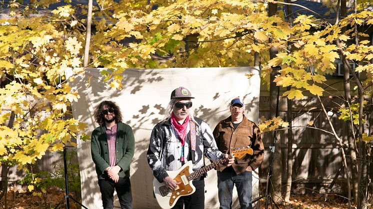 Dinosaur Jr. - VEGA 