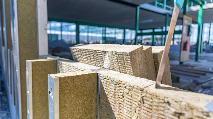 FrodeLaursen_distributionscenter_ROCKWOOL_Rockzero_close-up