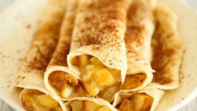 Crêpes mit Birnenfüllung