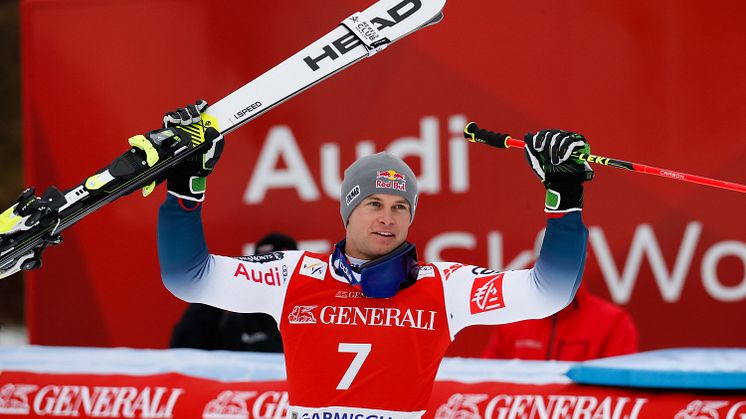 Alexis Pinturault mit neu gebautem Ski zum Erfolg