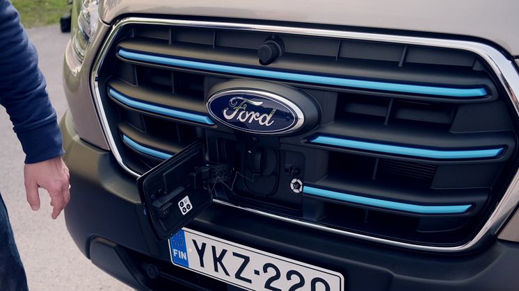 Esittelyssä Ford E-Transit