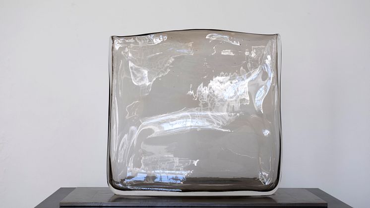 LIQUID LIGHT GREY, 2011