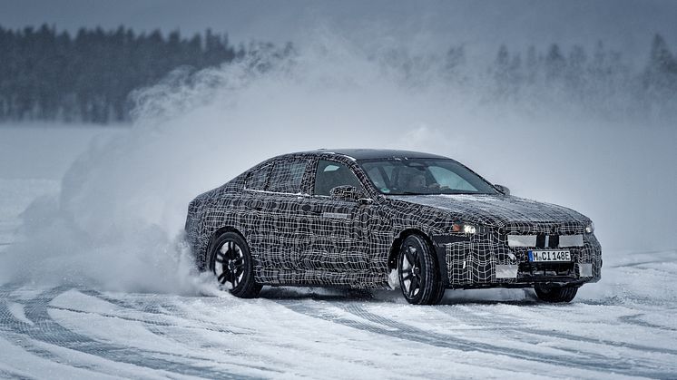BMW i5 Sedan test