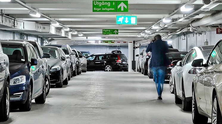 Nu kan boende tjäna pengar på att välja varma garage i vinter.        Foto: Anders Kjellerstedt
