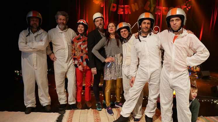 Med gäster som Patrik Arve, Anja Bigrell och Britta Persson tar Bröderna Lindgren med oss på upptäcktsfärd på Kungsbacka Teater 26 oktober.