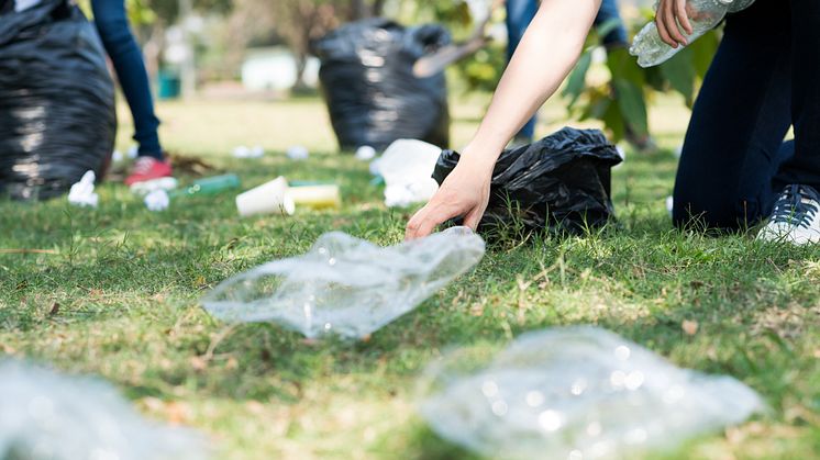 På tisdag ska en klass i årskurs fyra på Fredricelund plocka skräp. Bild: Shutterstock.com