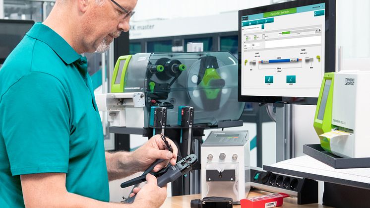 With the right crimping tool for safe crimping connections in any application