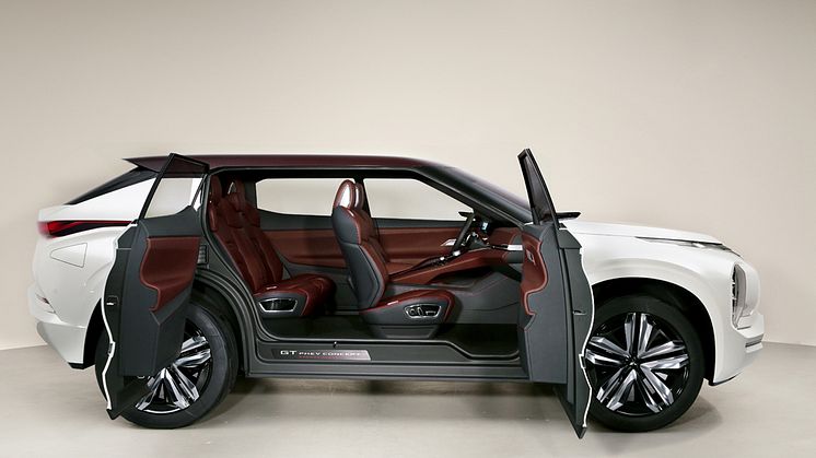 GT-PHEV kupe