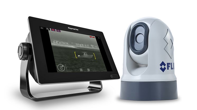FLIR M200 Compact Marine Thermal Camera and Raymarine Axiom™ Multifunction Display