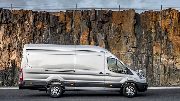 Transit_Van_L4H3_005