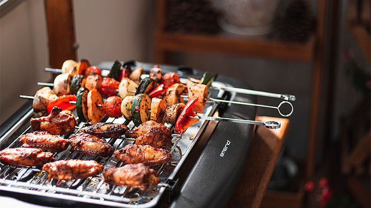 Elgrillen passar perfekt för snabb grillning på balkongen