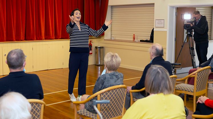 Soprano Laura Wright led a singing therapy session for the Second Chance Stroke Group. Photo courtesy of Phil Morley.