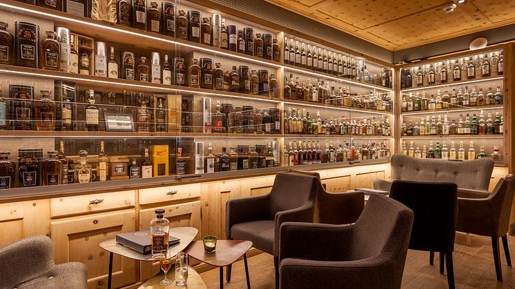 Whiskylounge im Hotel Waldhaus am See St. Moritz 