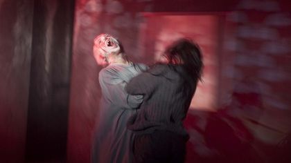 Fin kritik för Jakob Hultcrantz Hanssons Låt den rätte komma in