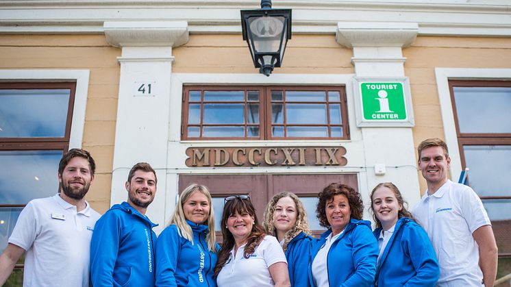 Från vänster syns: Erik Birath, Klas Norrsén, Wilma Larsson, Annica Grinde, Lovisa Karlsson, Stina Stein, Frida Helgesson, Adam Ekberg