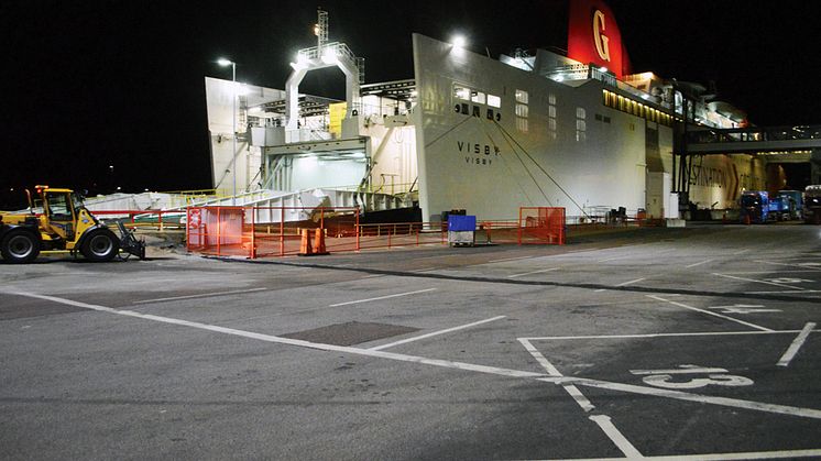 Titan mastbelysning lyser upp Gotlandsterminalen hos Smålandshamnar, Oskarshamn