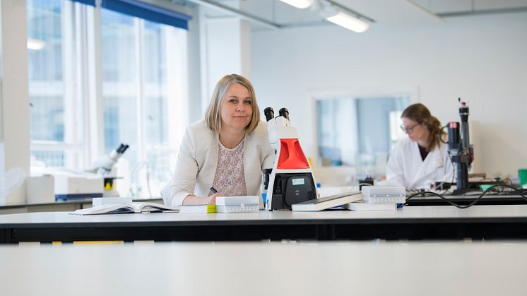 Dr Bronwen Whitney